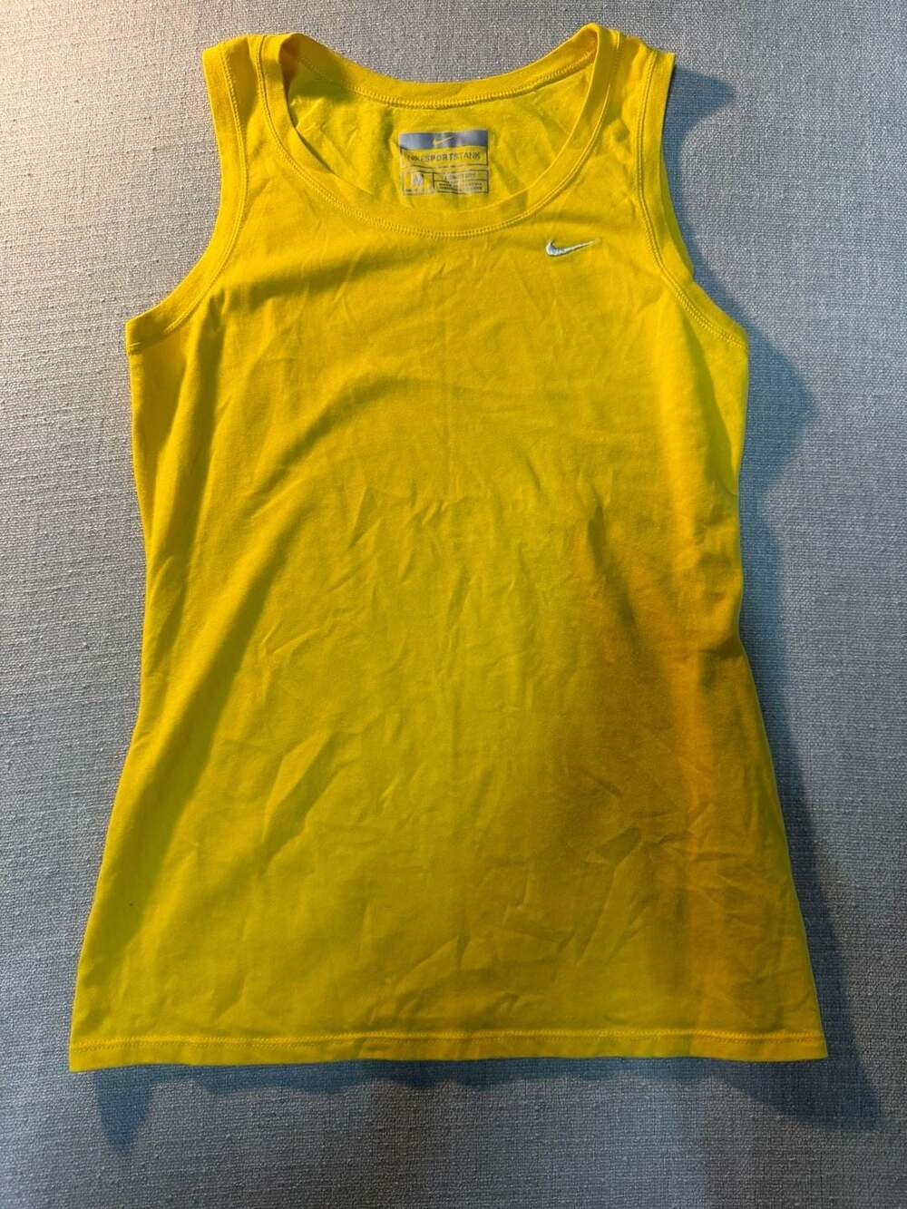 Nike Fit Dry Sleeveless Athletic Training Tank Top